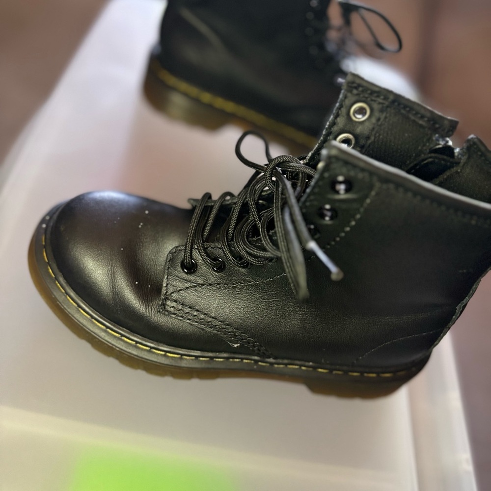 Black Leather Lace-Up Boots - Picture 7 of 11